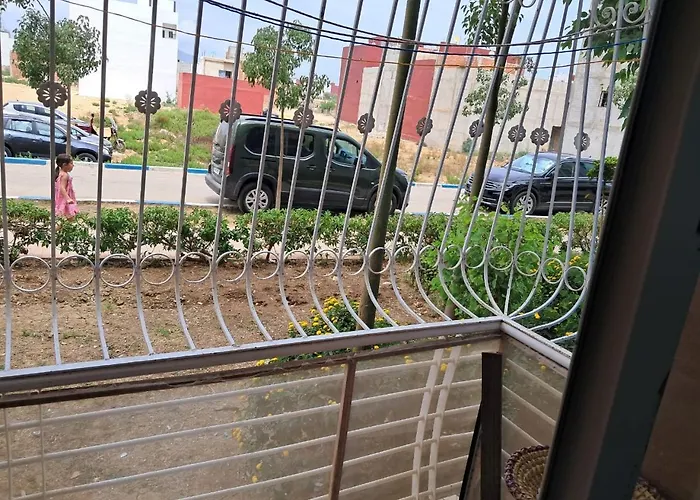 اقامة Rayhana